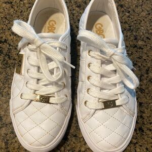 GBG Los Angeles White Sneakers with Gold LogoGuess